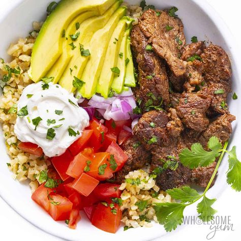 Keto Chipotle Bowl, Chipotle Steak Bowl, Steak Bowl Recipe, Steak Burrito Bowl Recipe, Chipotle Bowl Recipe, Keto Chipotle, Low Carb Beans, Burrito Salad, Chipotle Steak