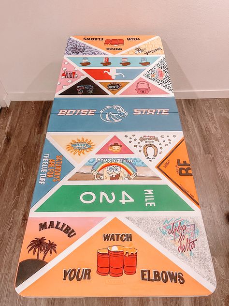 college inspired beer/water pong table #college #beerpong #beerpongtable #painted #diy #boisestate Pong Table Painted, Beer Pong Table Diy, Diy Beer Pong, Diy Beer Pong Table, Custom Beer Pong Tables, Beer Pong Table Designs, Beer Table, Fun Drinking Games, Beer Pong Tables