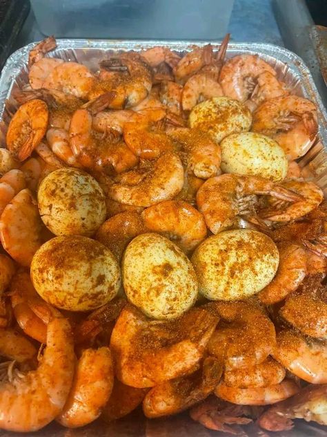 Wing Platter, Bussin Food, Quince Food, Health Chicken Recipes, Raise Hand, Apartment Recipes, Soul Food Recipes, Snow Crab Legs, Seafood Boil Recipes