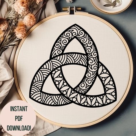 Celtic Knot Embroidery Pattern, Celtic Embroidery, Celtic Mandala, Trinity Knot, Zentangle Designs, Hand Embroidery Design, Embroidery Inspiration, Celtic Knot, Pattern Download