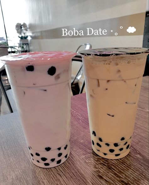 Cute Snacks, Pretty Drinks, Think Food, Boba Tea, Cute Desserts, Food Obsession, Cafe Food, Bubble Tea, Pretty Food