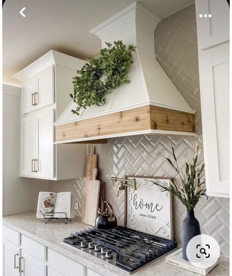 Kitchen Hood Ideas, Dream Ranch, Gray Backsplash, Kitchen Hood Design, Backsplash Design, Kitchen Vent Hood, Farmhouse Kitchen Backsplash, Hood Ideas, Kitchen Vent