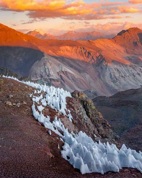 Ice Desert Landscape, Andes Mountains Chile, South American Landscape, Snowy Desert, The Andes Mountains, Latin America Travel, Mountain Aesthetic, Mountains Aesthetic, Dry Desert