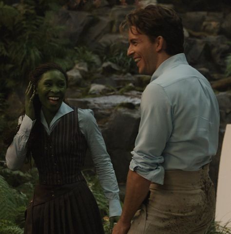 Fiyero And Elphaba Wicked Movie, Fiyero Wicked Movie, Wicked Elphaba And Fiyero, Jonathan Bailey Wicked, Fiyero Wicked Jonathan Bailey, Wicked Movie Aesthetic, Elphaba Fiyero, Fiyero And Elphaba, Fiyero Tigelaar