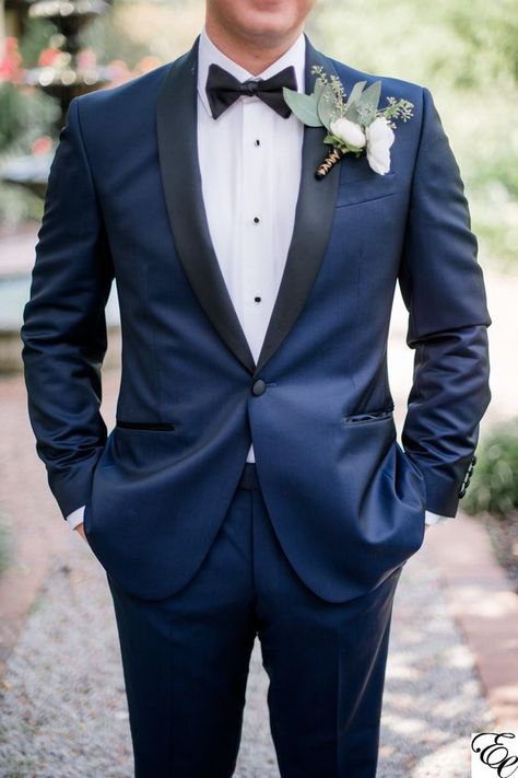 Twitter Navy Tuxedo Wedding, Navy Blue Tux, Navy Blue Suit Wedding, Blue Tuxedo Wedding, Wedding Suits Men Blue, Navy Blue Groom, Blue Groomsmen Suits, Navy Blue Tuxedos, Blue Groomsmen