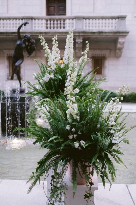 Potted Fern Centerpiece Wedding, Greenery Alter Arrangements, Hanging Fern Wedding Decor, Ferns And White Flowers Wedding, Unique Ceremony Decor, Ivy Floral Arrangements, Flower Arrangements With Ferns, Fern Wedding Arrangement, Plant Wedding Alter