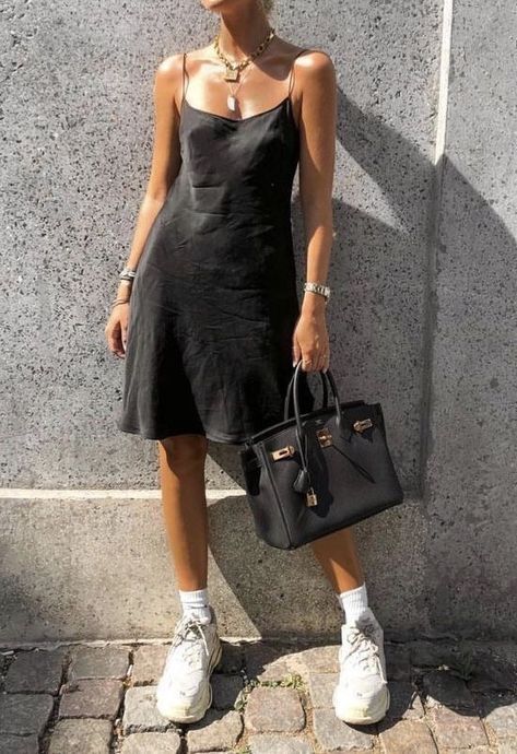 Inexpensive Clothes, Looks Street Style, Magnolia Pearl, Black Women Fashion, Outfits Casual, Mode Vintage, Fashion Mode, How To Look Classy, Fashion Killa