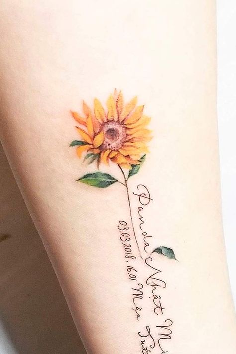 Tattoos Mandala, Anklet Tattoos, Beautiful Flower Tattoos, Vine Tattoos, Religious Tattoos, Tattoos Geometric, Sunflower Tattoos, Tattoo Bracelet, Sunflower Tattoo Design