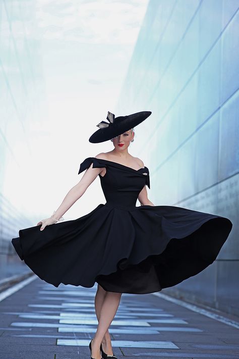 New Look || The Pretty Dress Tilly in Black The Pretty Dress Company, Pretty Dresses Casual, Couture Hats, Simple Black Dress, Look Retro, Elegant Dresses Classy, Fancy Hats, فستان سهرة, Special Dresses