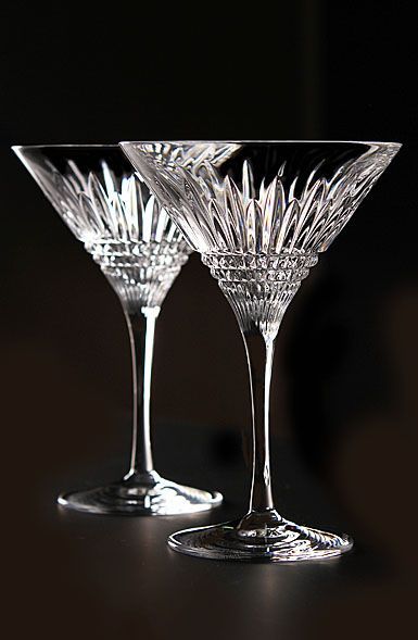 Assiette Design, Waterford Crystal Lismore, Waterford Lismore, Crystal Dishes, Fotografi Vintage, Crystal Stemware, Crystal Glasses, Martini Glasses, Crystal Glassware