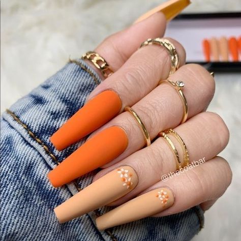 2024 Summer Matte Nails: Trending Designs & Colors for Coffin, Acrylic, and Short Shapes Orange Yellow Nails, Toenail Designs Summer, Nails Trending, Custom Press On Nails, Nail Pops, Matte Nails Design, Nail Salons, Light Style, Orange Nails