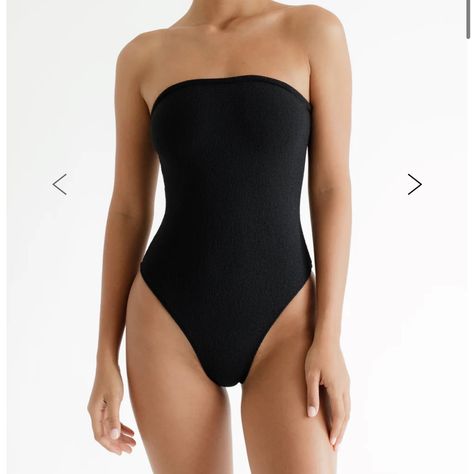 This Elce Swim Black Textured Strapless One-Piece Bathing Suit Is The Most Flattering Bathing Suit You’ll Ever Wear. It Has Never Been Worn And Is In Perfect Condition. The Bathing Suit Is Bandeau Style And Has A Tailored Fit. The Fabric Is Double Lined And Has A Smocked Texture. This Is The Perfect Classic Strapless One Piece! Out Of Stock In Their Online Store! Strapless Bathing Suit One Piece, Classy Swimsuit, Full Coverage Bathing Suits, Strapless Bathing Suit, Flattering Bathing Suit, Black One Piece Bathing Suit, Strapless One Piece, Strapless Bathing Suits, Abercrombie Girls