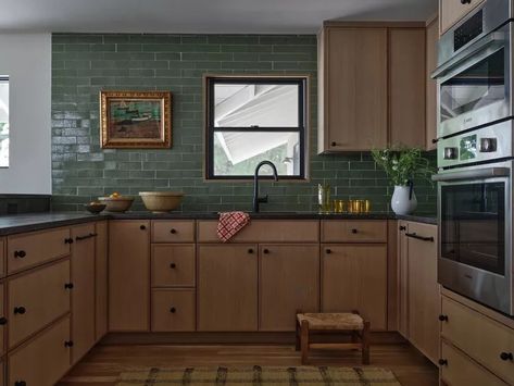 Green Countertops Kitchen, Green Backsplash Kitchen, Small Portable Kitchen Island, Green Kitchen Backsplash, Green Tile Backsplash, Green Countertops, Green Kitchens, Spanish Style Kitchen, Moody Kitchen