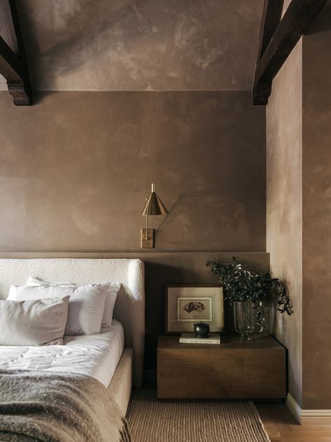 Tone On Tone Bedroom, Brown Limewash Bedroom, Moody Terracotta Bedroom, Roman Clay Bedroom, Brown Painted Bedroom, Colour Drenched Bedroom, Primary Bedroom Paint Colors, Brown Walls Bedroom, Kreiss Furniture