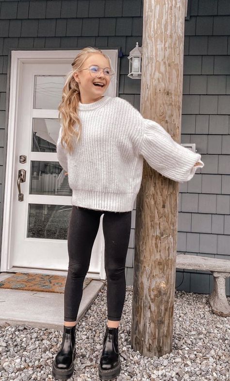 Pre Teen Girl Outfits Fall, Pressly Hosbach Outfits, Teen Girl Style Clothes, Fall Outfits For Girls 10-12, Preteen Fashion For Girls, Teen Girl Winter Outfits, 12 Year Girl Outfits, Cute Outfits For Preteens