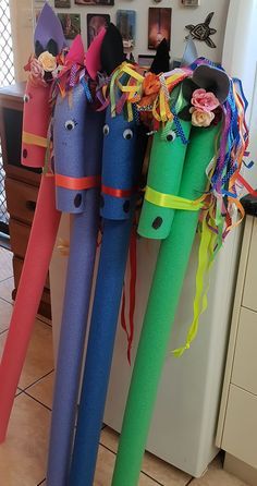 Melbourne Cup Horses, Pool Noodle Horse, Noodle Horse, Kentucky Derby Party Games, Kentucky Derby Themed Party, Horse Racing Party, Derby Party Food, Kentucky Derby Party Decorations, Horse Race Game