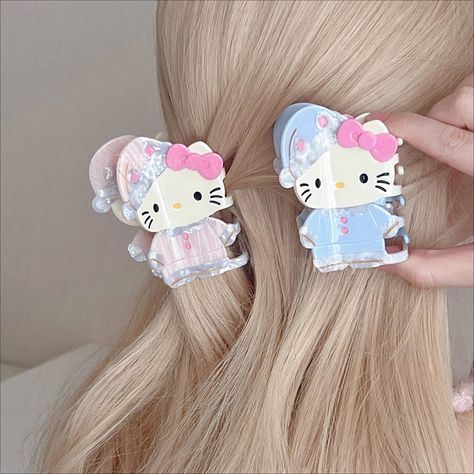 🎀 Hello Kitty Sleepwear Hair Clips 🎀 LlNK lN BlO #hellokitty #hellokittylover #hellokittycore #sanrio #sanrioaesthetic #sanriofashion #sanriocore #sanriolover #sanriocharacters #sanriojapan #sanriocollector #sanriocollection #hairclip #hairclips Hello Kitty Hair, Sanrio Fashion, Claw Hair Clip, Sweet Kitty, Claw Hair Clips, Hair Claws, Sanrio Characters, Hair Claw, Hair Clip