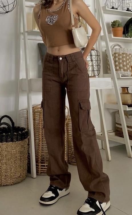 brown cargo pants
y2k cargo pants Combat Jeans Outfit, Low Waisted Brown Pants Outfits, Brown Ripped Jeans Outfit, Baggy Pants With Pockets, Relax Fit Jeans Women Outfits, Style With Brown Pants, Brown Cargo Pants Outfit Aesthetic, Cute Outfits With Brown Pants, Brown Cargos Girl Outfit