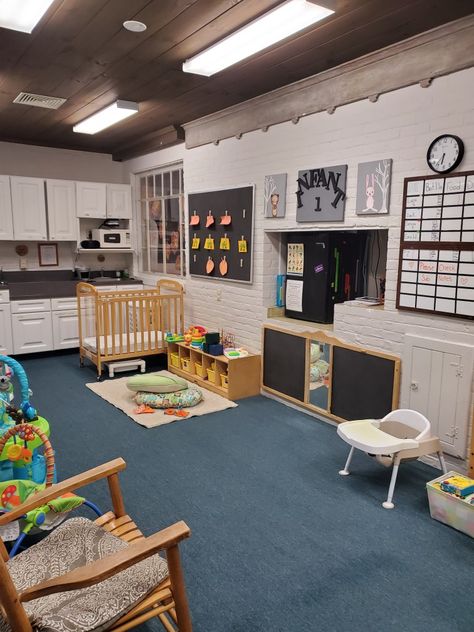 Daycare Aesthetic, Daycare Room Ideas, Family Daycare, Home Daycare Ideas, Daycare Rooms, Home Day Care, Daycare Room, Child Education, Tender Care