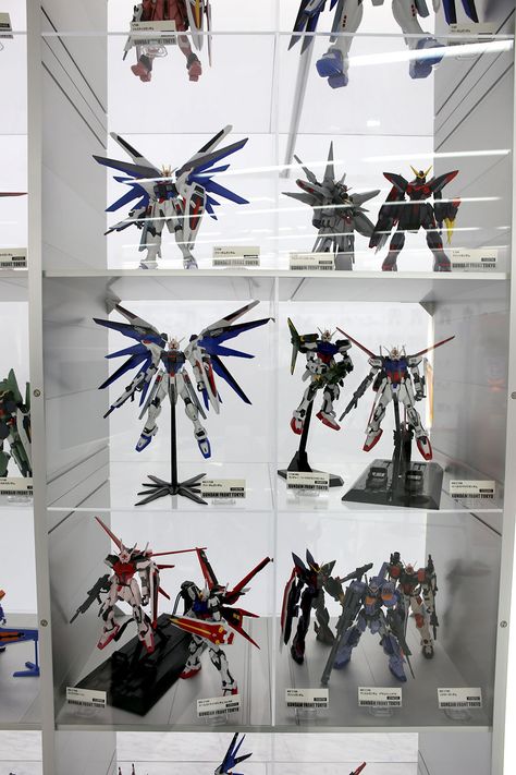 Gundam collection Gunpla Display Cabinet, Gundam Display Shelf, Display Toys Collection, Gundam Collection Display, Gundam Figure Toys, Gundam Display Ideas, Gunpla Display, Gundam Display, Gunpla Collection