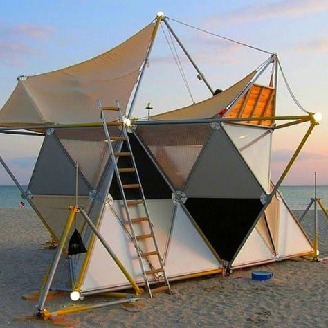 Whoa Mobile Architecture, Cool Tents, Beach Tent, Camping Glamping, Paintball, Go Camping, Camping Hacks, Tent Camping, Glamping