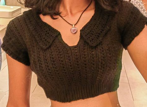 #black #crochet #top #croptop #ootd #teenager #handmade #small #easy #diy #giftidea #trendy Crochet Collar Top, Crochet Top Ideas For Beginners, Ribbed Collar Top, Black Crochet Crop Top, Crochet Top Ideas, Knitting Project Ideas, Black Crochet Top, Polo Crop Top, Cropped Polo