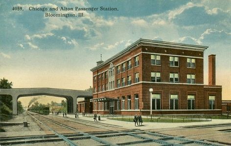 Postcard of Bloomington, Illinois passenger rail station, circa 1925.  This station served the area from the early 20th Century through 1991.  Many other photos of the building are available at RailPictures.net Alton Illinois, Bloomington Illinois, Railroad History, Central Illinois, Climbing Gym, Train Depot, Washington Street, Old Train, Our Town