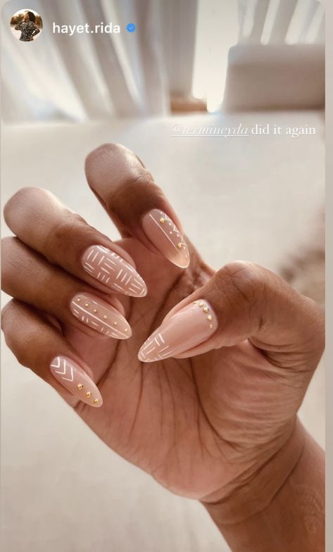 Boho Nail Designs, Nailart Designs, Summer Nails 2023, Kutek Disney, Unghie Sfumate, 2023 Nails, Boho Nails, Unghie Nail Art, Her Nails