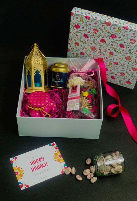 Diwali Hampers Baskets Ideas, Diwali Hamper Box Design, Diwali Gift Box Ideas Corporate, Navratri Gift Hampers, Corporate Diwali Gift Hampers, Corporate Diwali Hampers, Diwali Gift Ideas Hampers Diy, Diwali Gift Ideas Hampers Corporate, Diwali Hampers Ideas