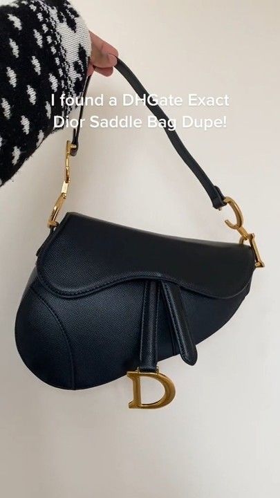 Dior Bags Aesthetic, Dhgate Handbags, Girly College Outfits, Minimalist Flash, Dhgate Bags, Dior Saddle Bag Outfit, Dhgate Finds, Boujee On A Budget, Dior Purse