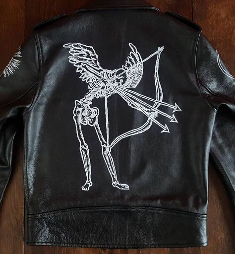 @metaljacketpaintings on Instagram: “FIRE FIRE FIRE  Darvaza - Tenebrae leather jacket painting.  #darvaza #blackmetal #terraturpossessions #paintedleather…” Leather Jacket Painting Ideas, Jacket Painting Ideas, Jacket Painting, Painted Leather Jacket, Fire Fire, Custom Leather Jackets, Diy Jacket, Painting Leather, Leather Jacket Men