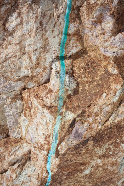 A turquoise vein in the Kingman Turquoise Mine. The turquoise will be mined from the host stone and handcrafted into our incredible turquoise tile collections. Turquoise Tile, Minerals Crystals Rocks, Raw Turquoise, Rock Creek, White Rock, Natural Form, Kingman Turquoise, Many Faces, Natural Forms