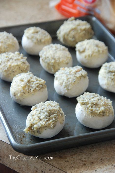 Frozen Roll Recipes, Frozen Bread Rolls Recipes, Frozen Bread Dough Rolls, Frozen Bread Recipes, Frozen Bun Dough Recipes, Stuffed Frozen Dinner Rolls, Stuffed Yeast Rolls, Garlic Rolls From Frozen Dough, Rhodes Garlic Rolls