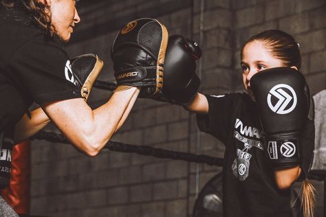 Why kids who do combat sports at a young age are better prepared for life Boxing Gear, When Life Gets Tough, Cute Boxers, Power Transmission, Kid N Teenagers, The Rival, Muscle Memory, Combat Sports, Boxing Gloves