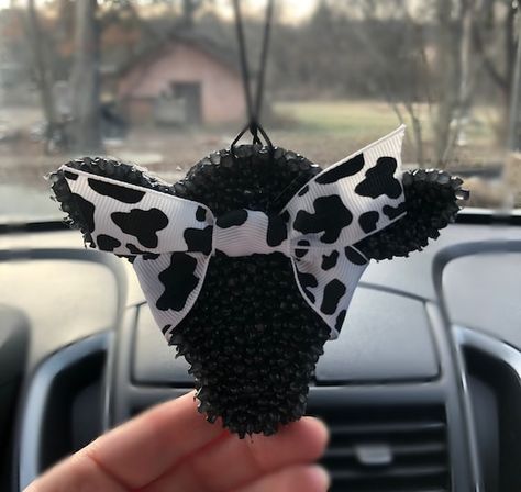 Cow Car Freshies, Cow Car Decor, Cow Print Car Accessories, Cow Freshie, Truck Interior Accessories, Handmade Air Freshener, Freshie Ideas, Car Air Freshener Diy, Car Candles