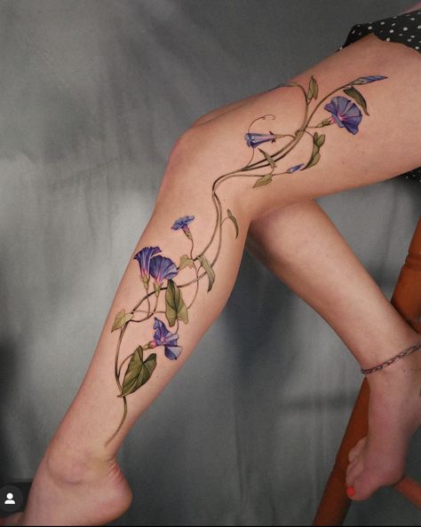 Tatuaje Studio Ghibli, Flower Vine Tattoos, Wrap Tattoo, Vine Tattoos, Leg Tattoos Women, Botanical Tattoo, Tattoo Life, Elegant Tattoos, Feminine Tattoos