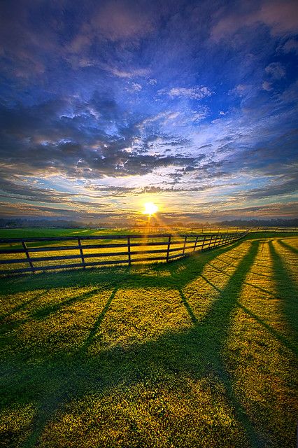 Nice Good Morning Images, Country Fences, Colorful Nature, Beautiful Outdoor Spaces, Breaking Dawn, Milwaukee Wisconsin, Beautiful Photos Of Nature, Landscape Artist, Spiritual Inspiration