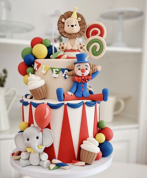 Circus Cake Ideas, Circus Party Cake, Animal Theme Cake, Carnival Themed Cakes, Carnival Birthday Theme, Circus Birthday Cake, Circus Theme Cakes, Carnival Cake, Circus Cakes