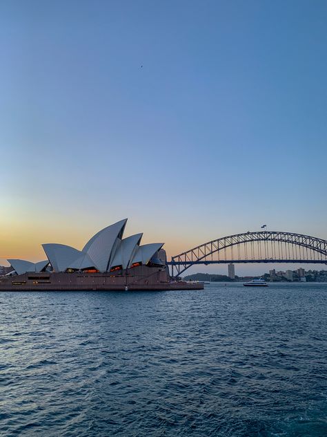 Sydney Opera House & Sydney Harbour Bridge Sydney Australia Opera House, Sydney Aesthetic City, Sydney Opera House Aesthetic, Sydney Australia Aesthetic, Australia Opera House, Sydney Core, Aesthetic Sydney, Sydney Aesthetic, Sydney Bridge