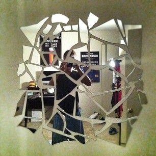 Broken Mirror Ideas, Broken Mirror Projects, Broken Mirror Diy, Mirror Projects, Shattered Mirror, Mirror Crafts, Broken Mirror, Mirror Ideas, Mirror Design Wall