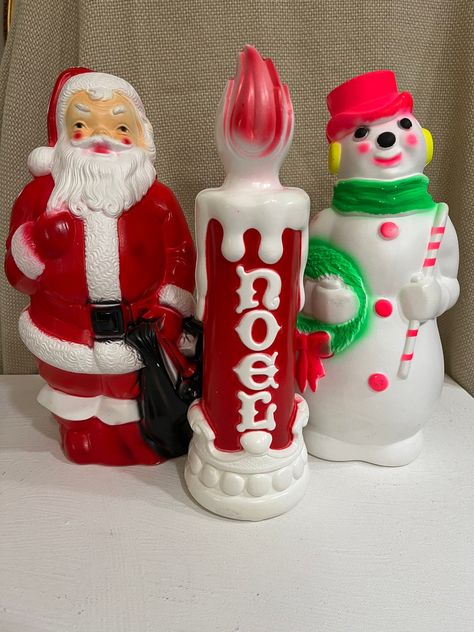 Plastic Company, Blow Molds, Christmas Vignettes, Christmas Past, Blow Molding, Dec 1, Vintage Christmas Decorations, Vintage Velvet, Vintage Colors