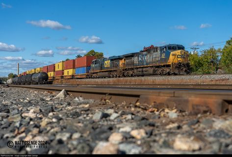 RailPictures.Net Photo: CSXT 431 CSX Transportation (CSXT) GE AC4400CW at Ridgefield Park, New Jersey by Matt Csenge Csx Transportation, New Jersey, Transportation, Train, Photographer