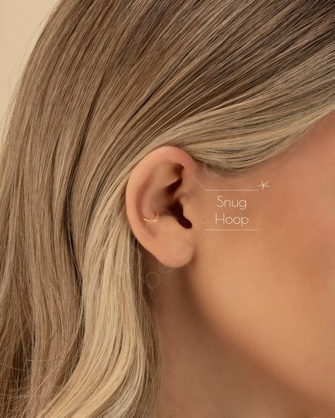 Snug Hoop Piercing, Snug Piercing Hoop, Snug Ear Piercings, Snug Piercing Jewelry, Snug Piercing Ideas, Snug Earrings, Earring Stacks, Snug Piercing, Tragus Hoop