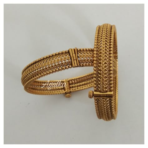 Temple Bangles, Gold Kada, 22k Gold Bangles, Antique Bangles, Solid Gold Bangle, Gold Bangles Indian, Antique Necklaces Design, Gold Bangles For Women, New Gold Jewellery Designs