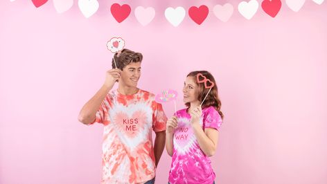 Picture of Valentine Conversation Hearts Tie Dye Shirts Wilted Bouquet, Valentine Conversation Hearts, Tulip Tie Dye, Tulip Colors, Tie Dye Kit, Tie Dye Crafts, Heart Projects, Fabric Dyeing, Diy Tie