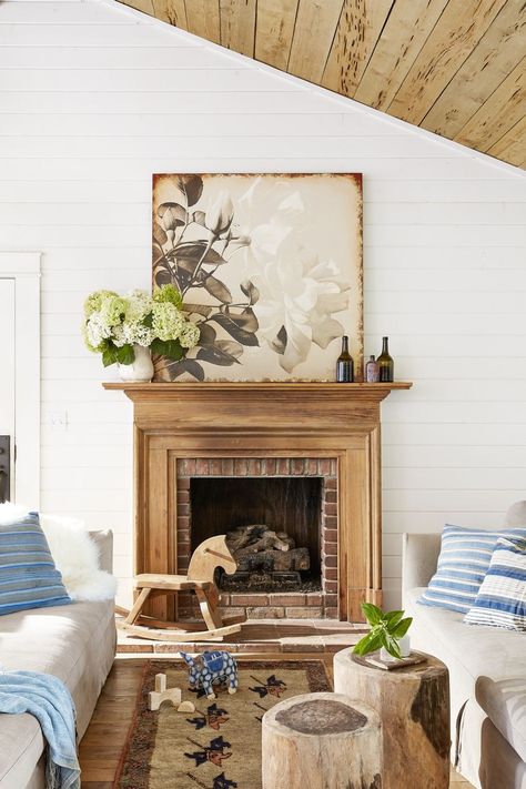 fireplace mantel ideas antique wood Wood Fireplace Surrounds, Fireplace Mantel Designs, Cottage Fireplace, Mantel Design, Real Estat, Fireplace Mantel Decor, Farmhouse Fireplace, Wood Mantels, Fireplace Ideas