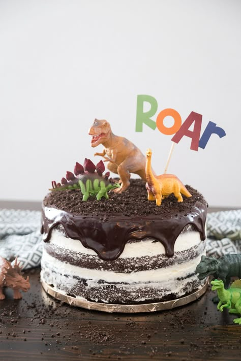 Kids Dinosaur Cake, Made To Be A Momma, Dinosaur Cake Topper, Dino Cake, Dinosaur Cake Toppers, Dinosaur Birthday Cakes, Dinosaur Themed Birthday Party, Dino Birthday Party, Dinosaur Cake