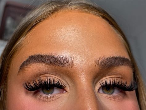 Love a Russian/ hybrid style lash? Style SL17 will give you that salon result at the comfort of your own home!😍 with our bond and seal application can take you under 7 minutes! Saving you lots of time and money! Not forgetting that they can last you 5/7 days if not longer!😱 #lashesextension #lashesfordays #hyrbidlashes #lashesofinstagram Lash Extensions Natural, Hybrid Lash Extensions, Lashes At Home, Hybrid Lashes, Lash Style, Individual Eyelash Extensions, C Curl, Diy Eyelash Extensions, Diy Lash Extensions