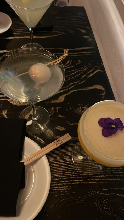 Nobu Birthday, Nobu Food, Nobu Aesthetic, Dinner Aesthetic Night, Dinner Date Aesthetic, Nobu Restaurant, Out Aesthetic, Medical School Life, Nightclub Aesthetic