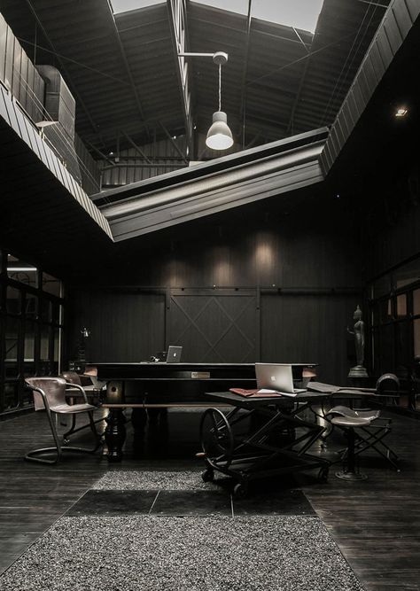 S Construction Offices In Bangkok, Thailand, by Metaphor Design Studio | http://www.yatzer.com/s-construction-metaphor-bangkok photo © Nuttee Thongjang. Tilted Ceiling, Metaphor Design, Industrial Office Space, Black Interior Design, Dark Home, Dark Interiors, Commercial Design, Beautiful Space, Industrial Office